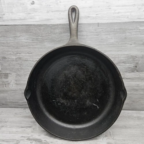 Vintage No. 10 BSR Century Series 12 7/16" Cast Iron Skillet Heat Ring