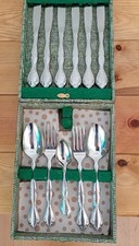ONEIDA COMMUNITY CANTATA STAINLESS STEEL 23 PIECE CUTLERY Set. (5 teaspoons) .