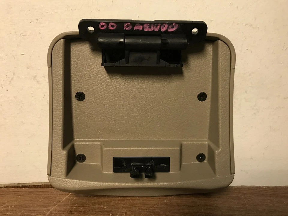 Tapa de consola Daewoo Nubira 2000 Foto 2 de 4