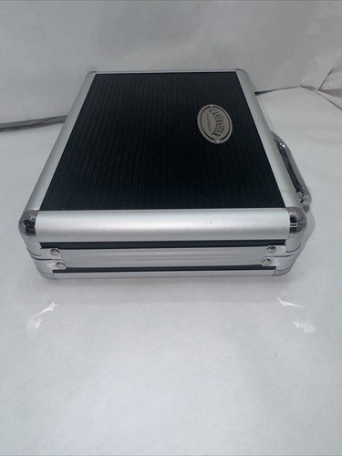 Casemaster Aluminium Dartkoffer 10” x 7,5” x 2,5” mit Dartteilen - Bild 9 von 21