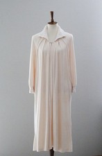 DIAMOND TEA Velour Zip Front Robe : Peach Ivory - Small S / Medium M 