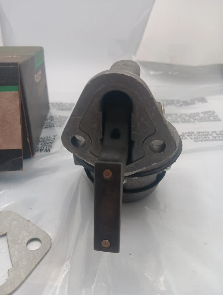 Ford Falcon Econoline 144 170 1962-1963 bomba de combustible mecánica Carter M3542 Foto 4 de 4