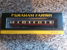 Graham Farish 376-251A Thompson Third class corridor coach in Crimson and Cream