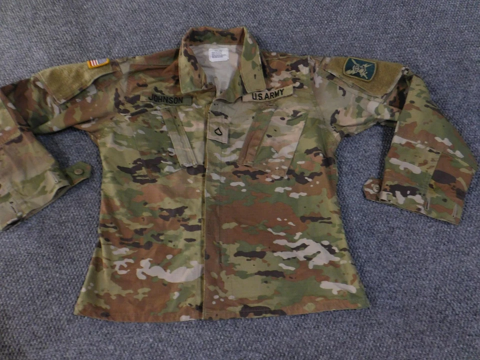 US Army ACU OCP Jacket Womens Small Short Camouflage Insect Shield Coat NSN - Image 4 of 4