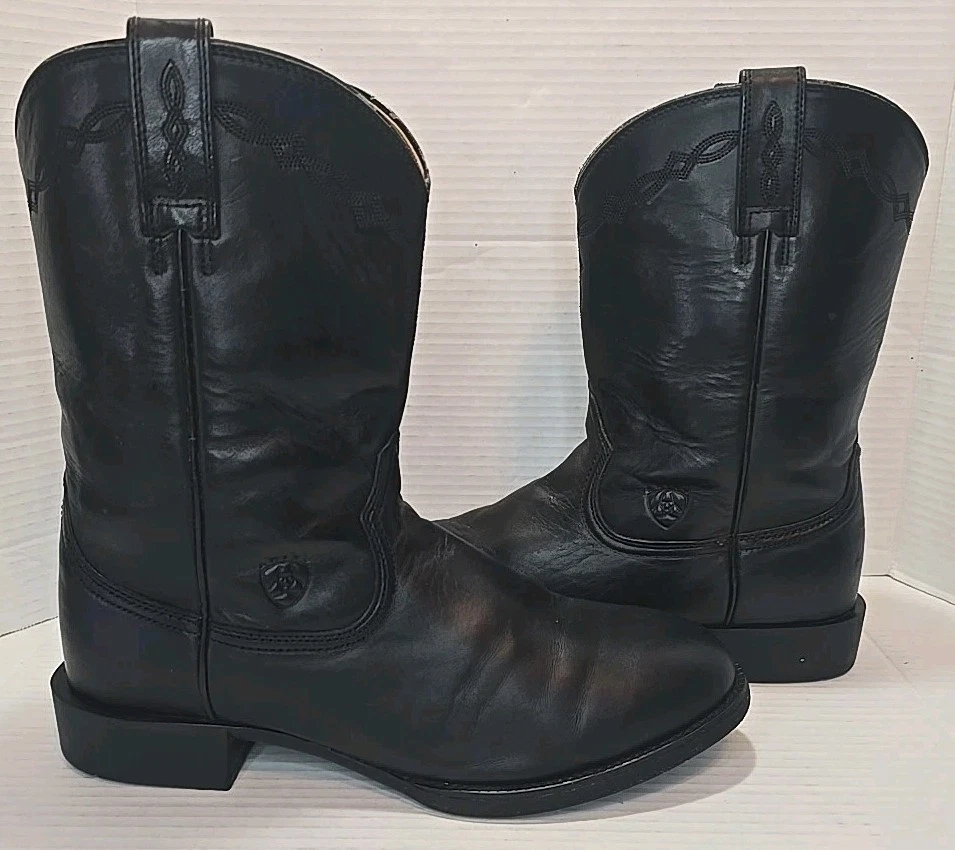 AriatÂ® Men's Black Heritage Roper Boots