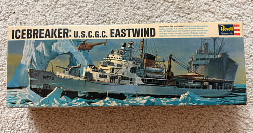 Revell Icebreaker U.S.C.G.C. Eastwind Model Kit 1966 Boxart H-453:200