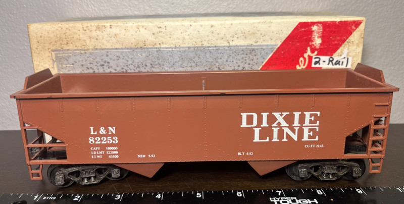 Weaver O Scale 2-Rail L&N Dixie Line 2-Bay Hopper Metal Trucks & Kadee Couplers
