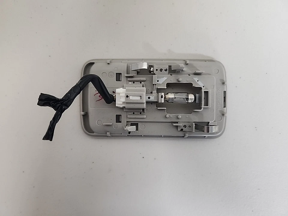 Nissan Versa 2014 conjunto de luces de mapa con conector de cable pieza original Foto 4 de 4