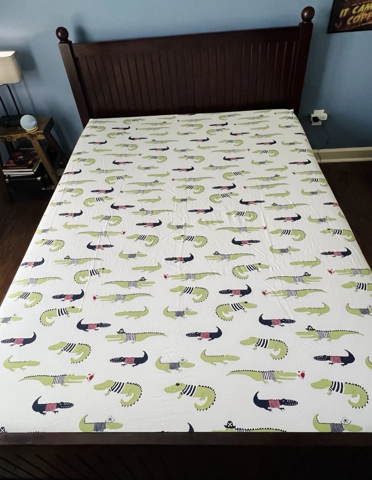 Pottery Barn Kids Full Size 4 Piece Sheet Set Preppy Breton Alligator Crab - Image 4 of 4