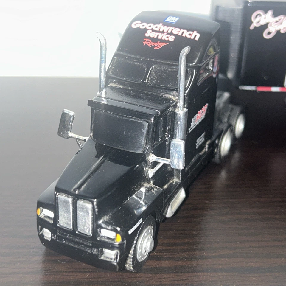 1995 Dale Earnhardt #3 GM Goodwrench RCCA 1:64 Kenworth Car Hauler Transporter - Image 3 of 4