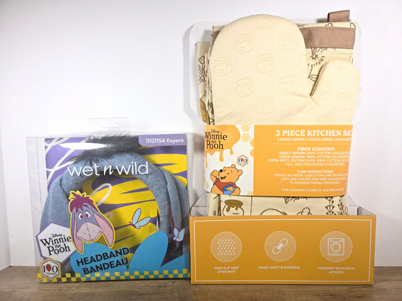 Disney Winnie the Pooh 3-Piece Adult/Kids Aprons + Oven Mitt W/ Eeyore Headband