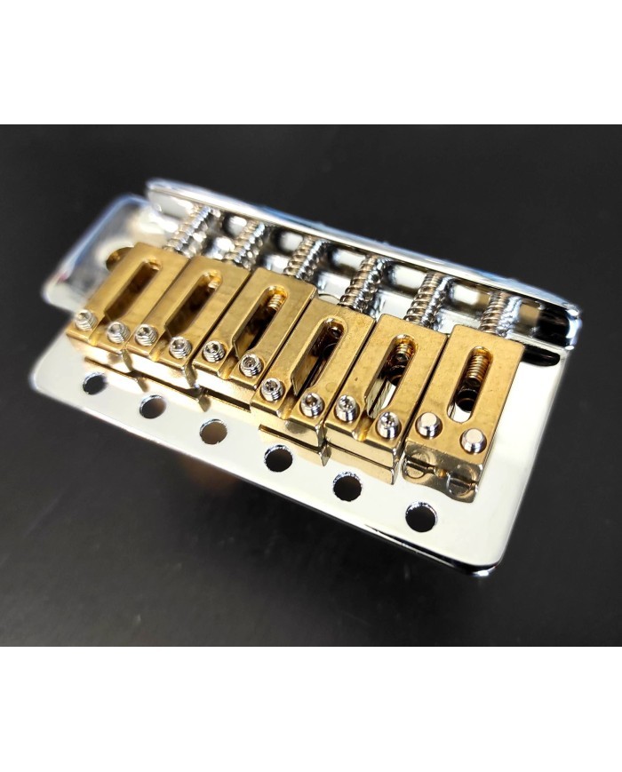 Tremolo Strat Chrome bloc zinc résout les désaccords avec ses pontets laiton 11.3mm