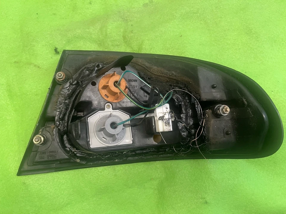 95 96 97 LUZ TRASERA IZQUIERDA LADO CONDUCTOR NISSAN 200 SX 200SX B14 LH Foto 3 de 4