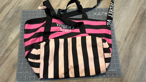 Victoria’s Secret Pink Black Stripe Duffle Bag Duffle/Tote - Picture 2 of 3