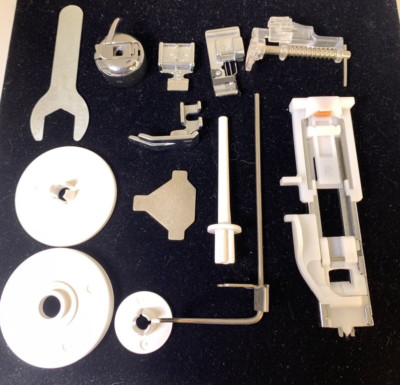 Sewing Machine Foot Presser Feet Assorted Lot Snap-on Low Shank Hemmer Button