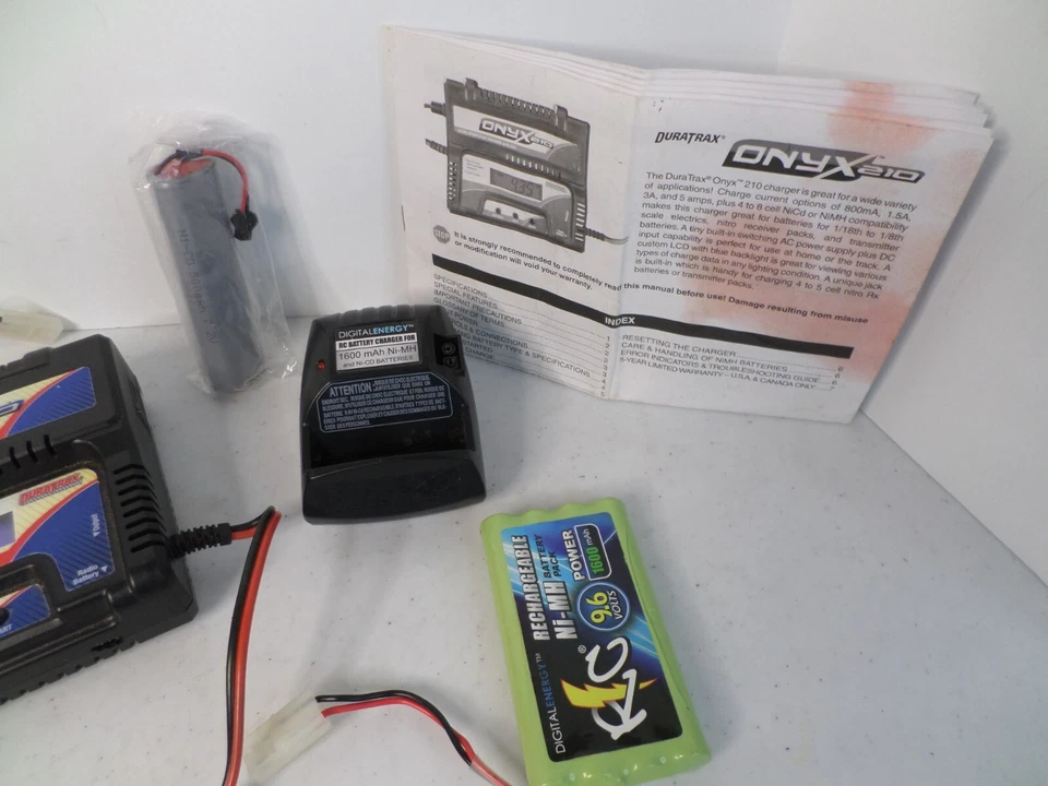 Duratrax Onyx 240 AC/DC Dual Peak Charger DTXP4240 with various batteries manual - Image 4 of 4