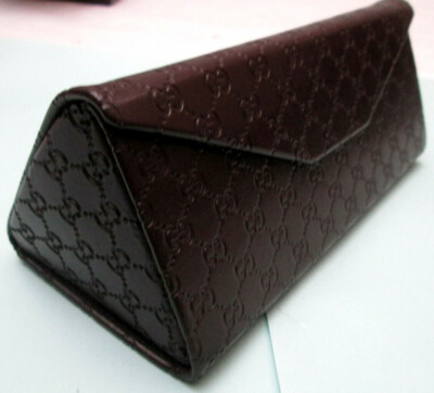 Gucci Étui à lunette pliable cuir monogrammé marron TBEG vintage