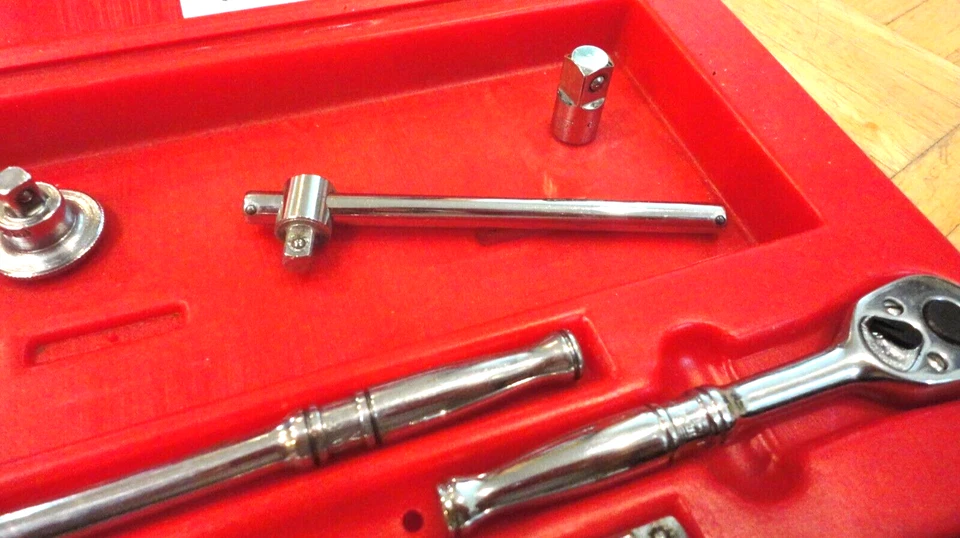 HERRAMIENTAS A PRESIÓN 11 PIEZAS 1/4 UNIDAD AMPLIABLE SERVICIO GENERAL SET 107ATMPB + 3 EXT Foto 3 de 4