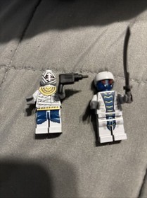 Two Lego figures