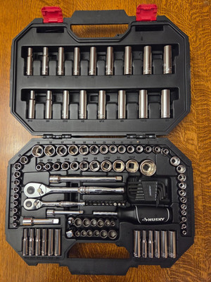 Husky H119MTS Mechanics Tool Set (119-Piece) No missing pieces
