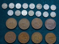 SOUTH AFRICA SILVER THREEPENCE 1926 - 1959 PENNY 1935 - 1948  Y597