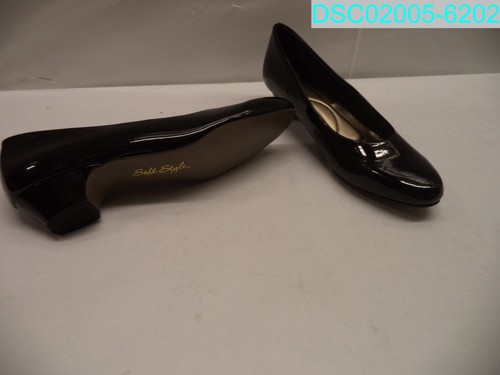 Soft Style Black Size 9 Narrow Women's Dress Shoes Angel II H79656 018466124079