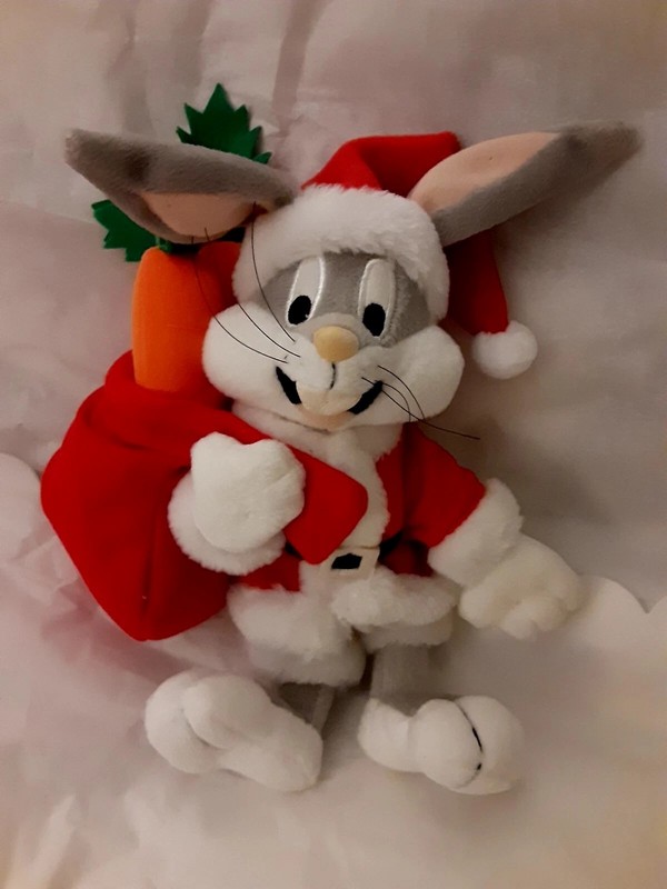 Santa Bugs Bunny 8" Xmas Warner Brothers Studio 2000 With Carrots in Bag Plush 