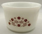 Small Vintage Pyrex Daisy Bowl