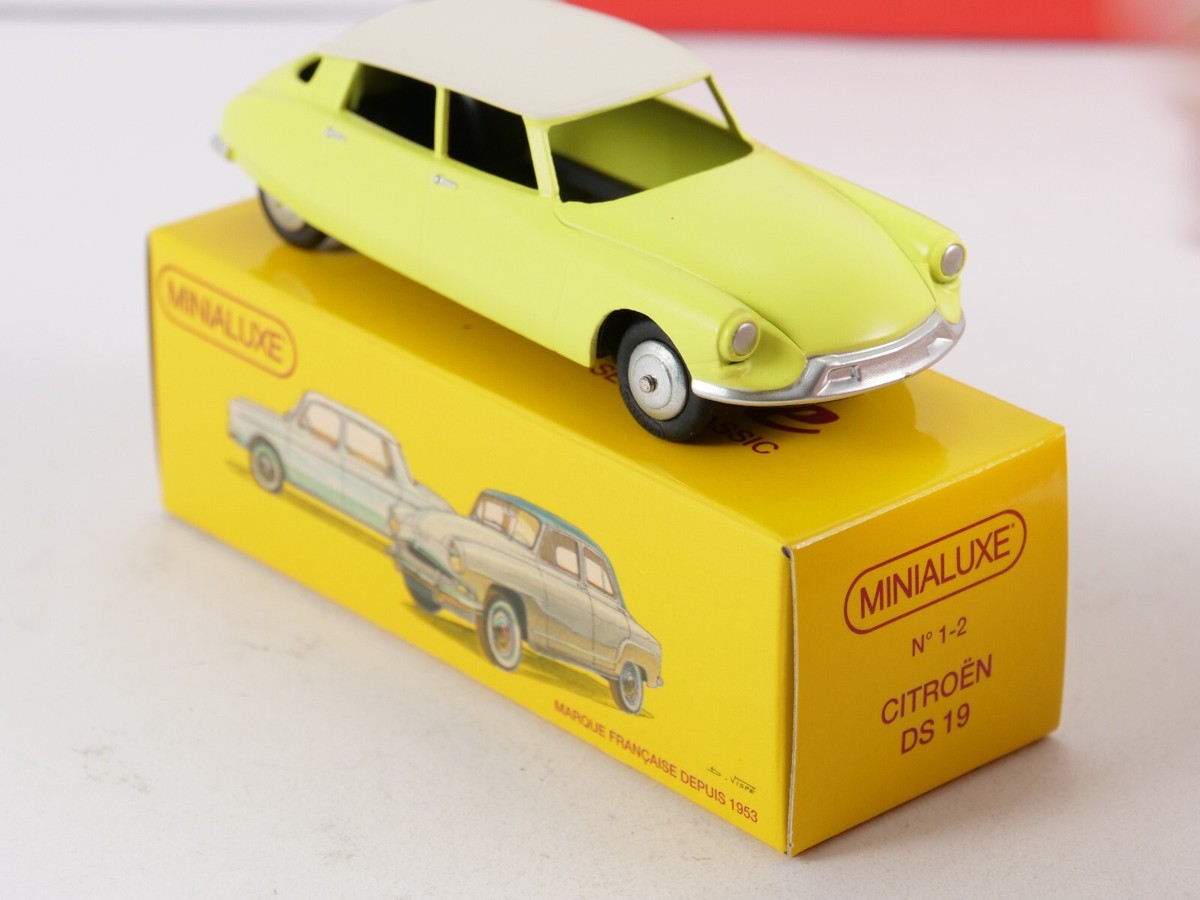 COFFRET CITROËN DS + Caravane Digue Minialuxe 1/43 EUR 75,00 - FR COFFRET CITROËN DS + Caravane Digue Minialuxe 1/43 EUR 75,00 - FR