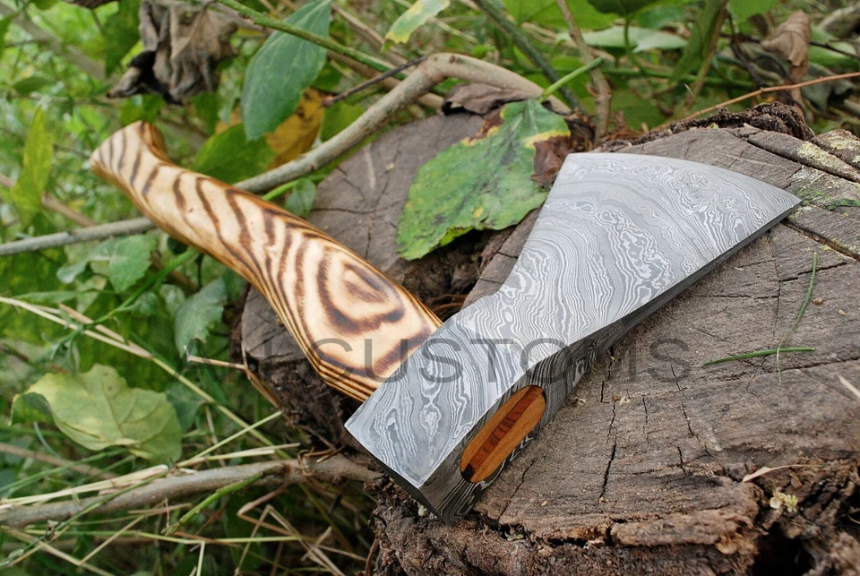 HACHA DE ACERO DAMASCO FORJADA A MANO PERSONALIZADA CON MANGO DE MADERA DE FRESNO AH- 2051 Foto 4 de 4