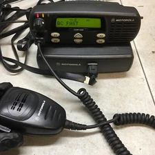 Motorola CDM1250 LOW BAND 29.7-36MHz 60 watt remote mobile radio AAM25BKD9AA2AN