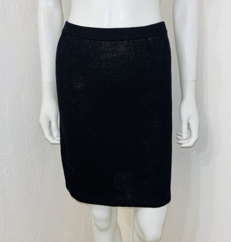 St. John Black Santana Knit Front Pleated Classic A-line Skirt Size 4 *READ*