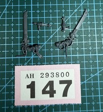 Aeldari Striking Scorpion Chainsword Pistol Arm Bundle Aspect Warrior Eldar 40K 