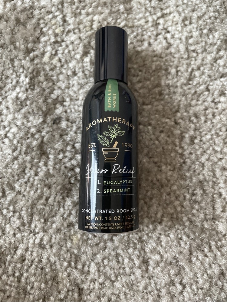 Relaxing Essential Oil Aromatherapy for Stress Relief
