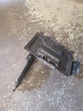 99-02 Ford F250 F350 7.3 Lh Left Driver Side Battery Tray Metal Mount Bracket Oe 99-02 Ford F250 F350 7.3 Lh Left Driver Side Battery Tray Metal Mount Bracket Oe