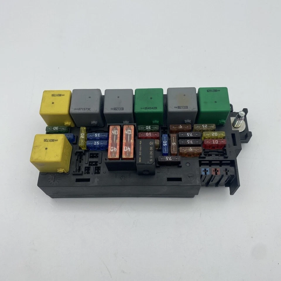 For MERCEDES BENZ W164 X164 ML450 GL550 07-12  UNDER HOOD SAM FUSE RELAY BOX Foto 3 de 4