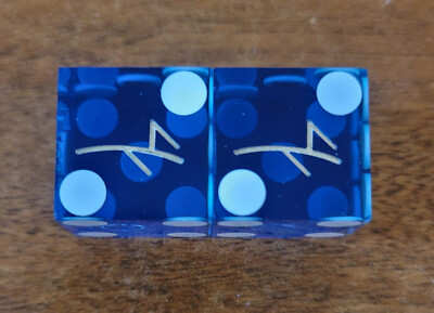 M CASINO DICE LAS VEGAS NV MATCHED SET LUCITE BLUE COLOR #4769 (VERY RARE)