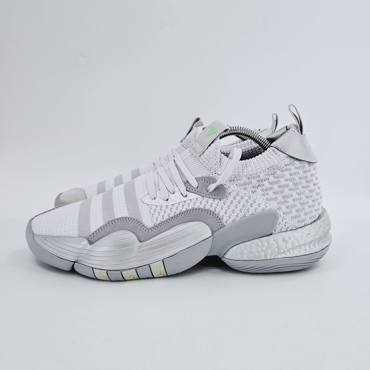 (D) Adidas Men\'s Trae Young 2 Basketball Shoes, Size 14, Dark Grey/Halo Silver adidas Trae Young 2 Dash Grey HQ0997 Release Date + Where to  main image 4
