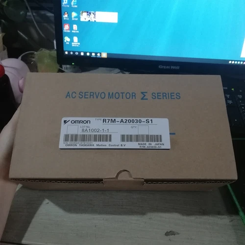 Omron R7M-A20030-S1 Servo Motor New One Expedited Shipping R7MA20030S1 - Picture 1 of 4