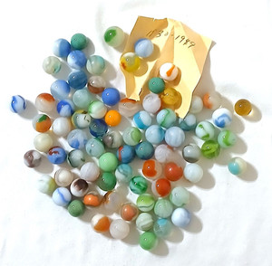 Lot of 78 Vintage Glass Marbles w Shooter Estate Collection Akro Agate Peltier