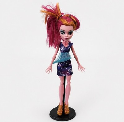 Monster High Gigi Grant Freaky Field Trip Fashion Doll w/ Scaremester Shoes