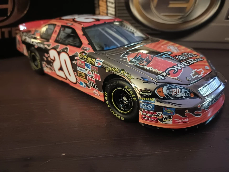 Tony Stewart #20 2006 Powerade oro blanco Elite Monte Carlo SS 1/24 escala 25 de 25 Foto 4 de 4