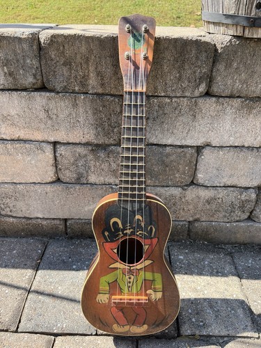 Vintage Regal 1930’s Soprano Ha Ha Ukulele 