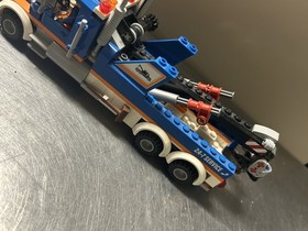 Lego 60056 City Tow Truck Complete Set With Minifigure Manuals