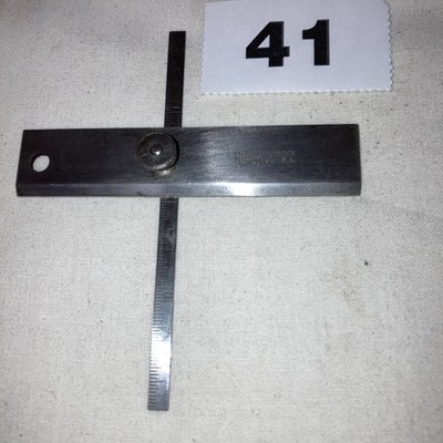Starrett Tiefenmesser mit 4 Zoll Lineal. ENGINEERING