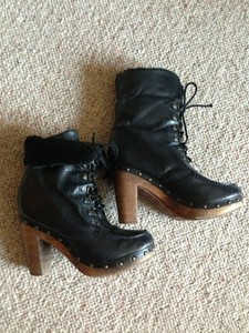 lace up clog boots