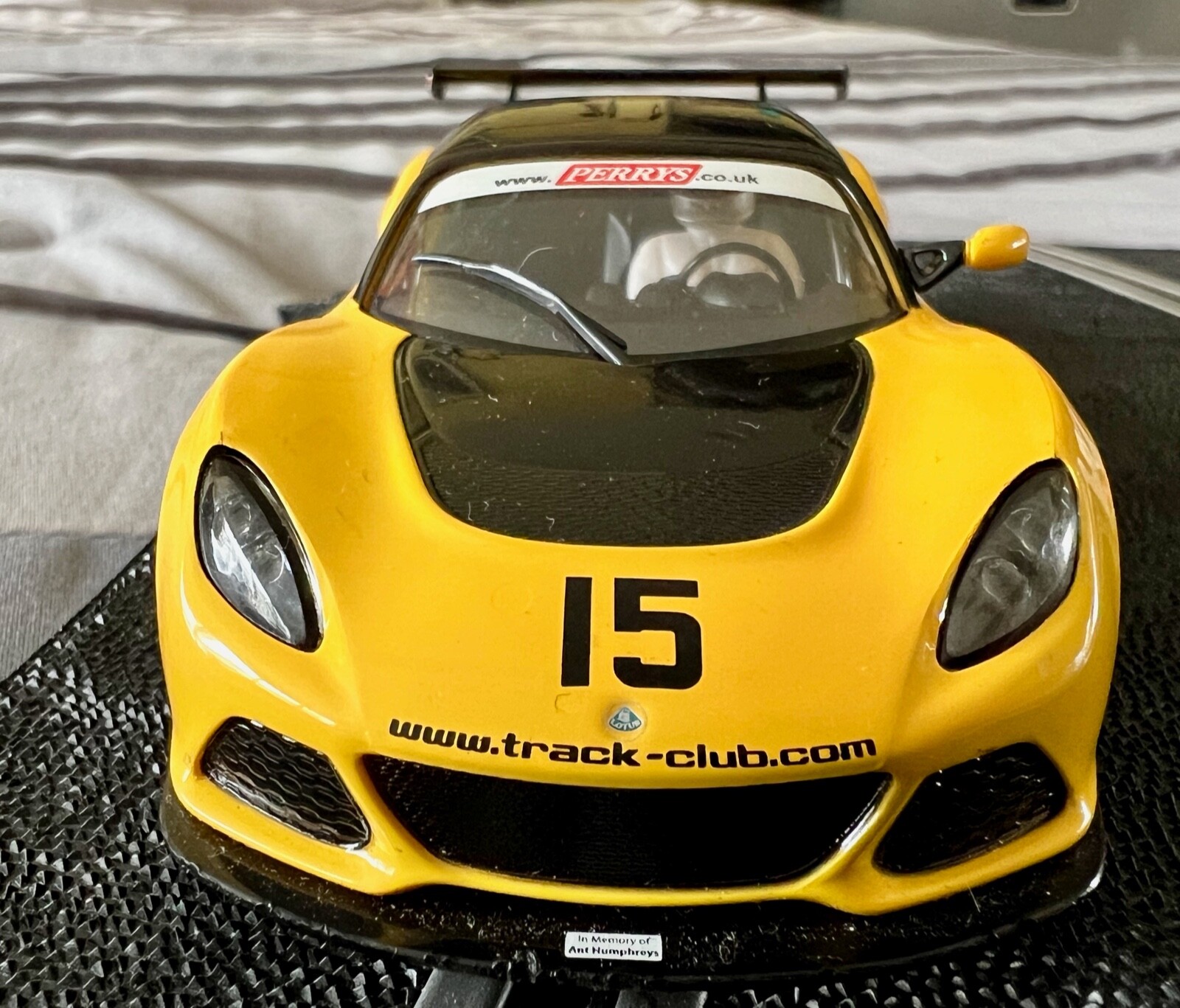 Ninco 1/32 slot car track set+ 3 cars Great ConditionPriced to Sell