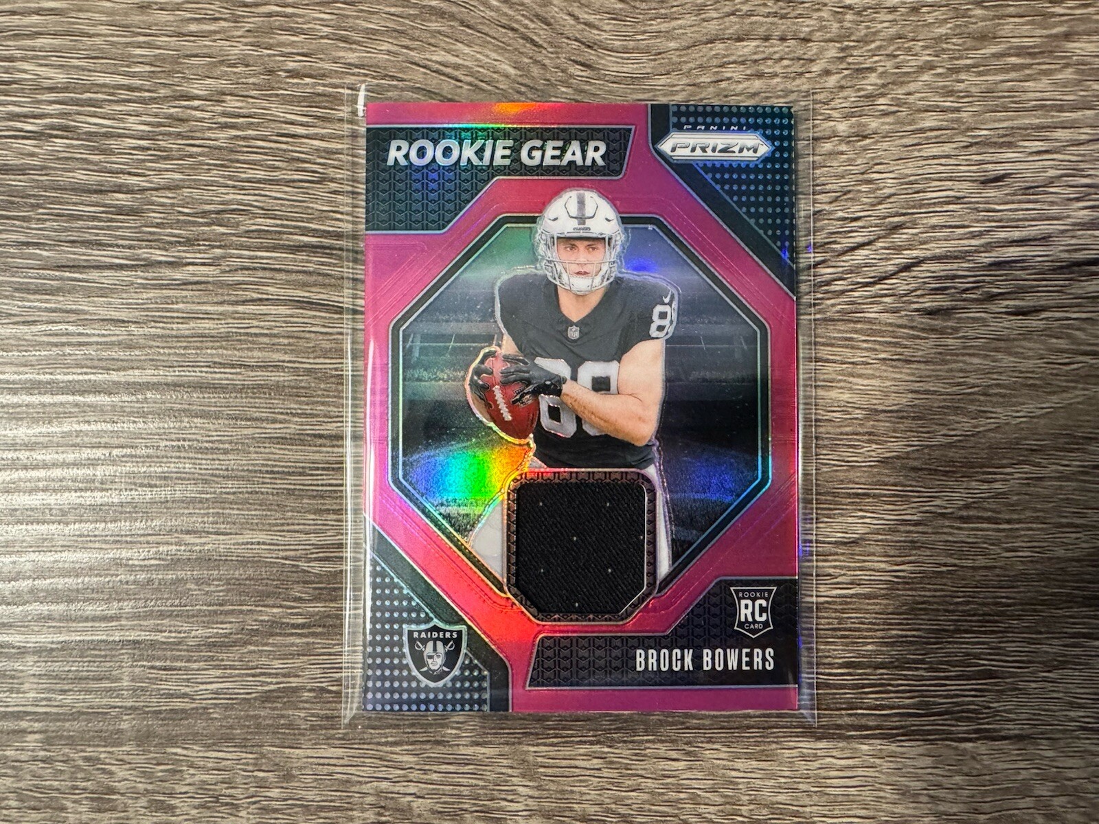 2024 Panini Prizm Brock Bowers Rookie Gear Pink Prizm #RG-BBS Las Vegas Raiders