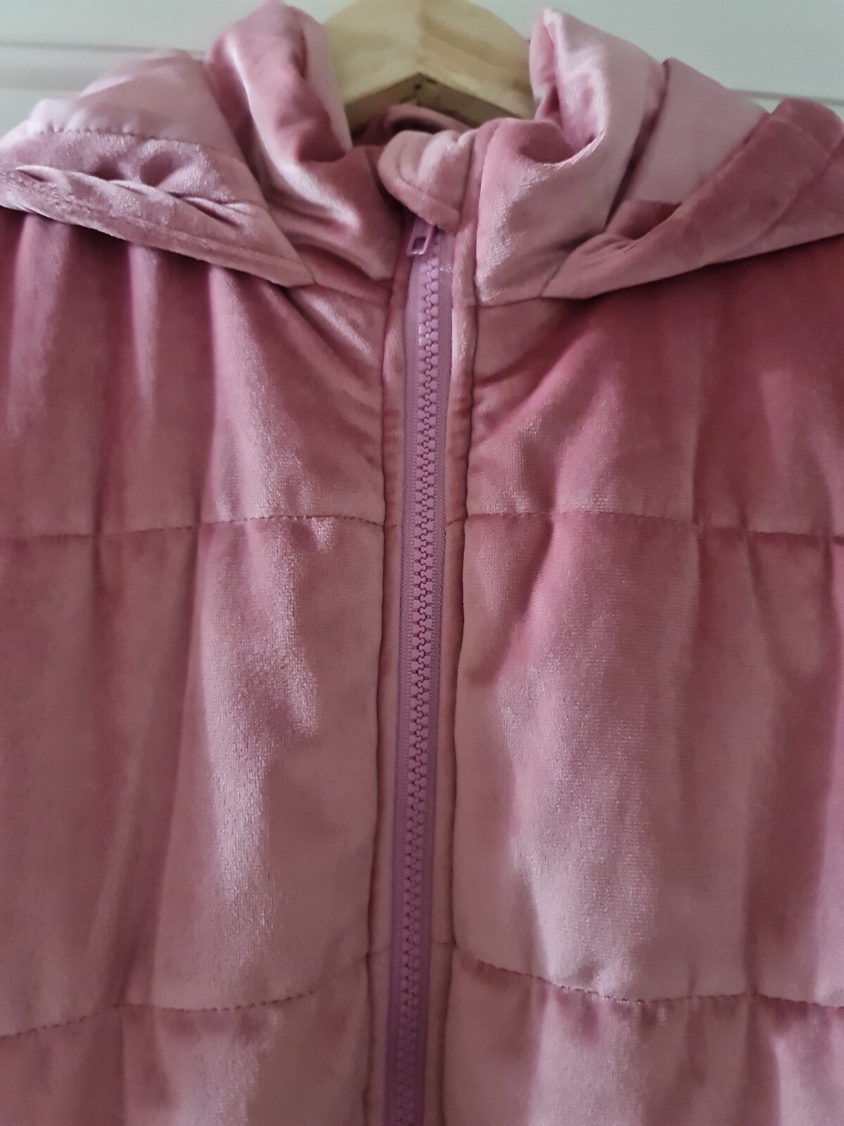 excellent Debenhams OUTFIT KIDS Girls pink soft padded coat size 12 years 152 CM image 3