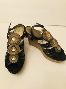 target black platform sandals